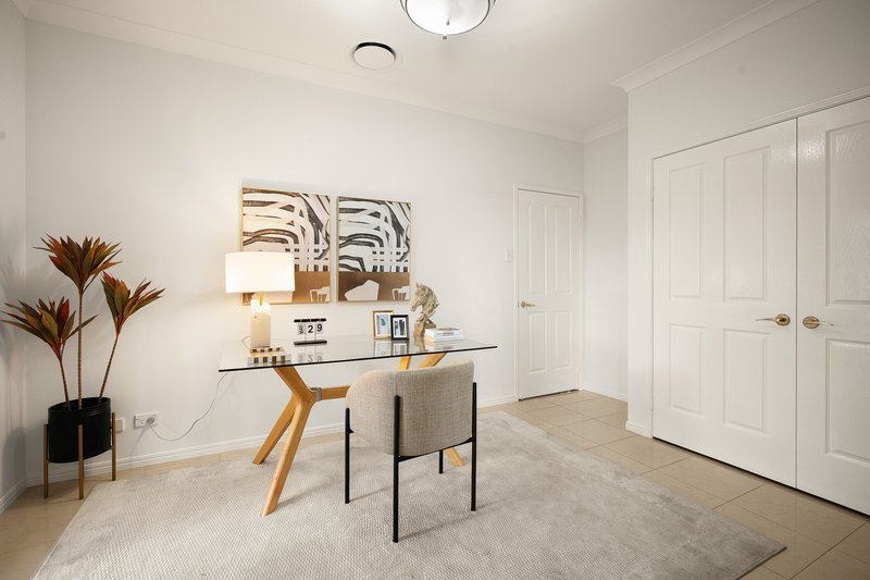 Photo - 87 The Parkway, Stretton QLD 4116 - Image 9