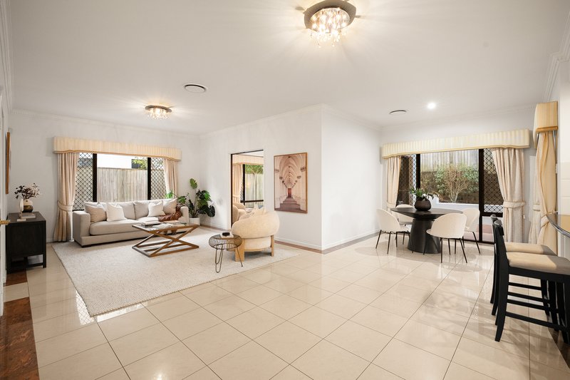 Photo - 87 The Parkway, Stretton QLD 4116 - Image 11
