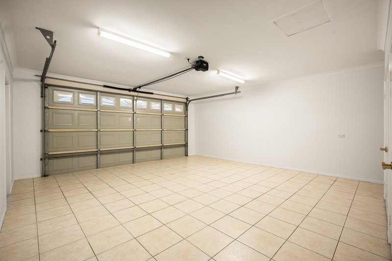 Photo - 87 The Parkway, Stretton QLD 4116 - Image 33