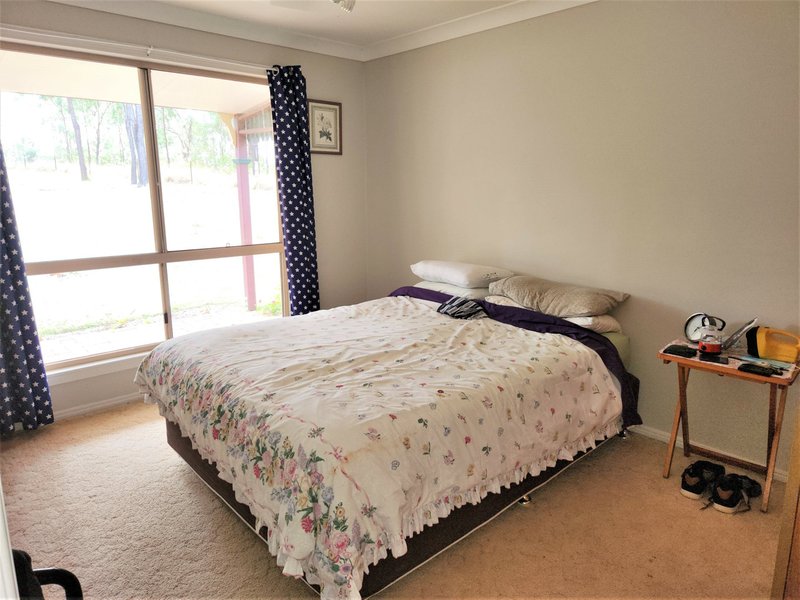 Photo - 87 Thompsons Road, Nanango QLD 4615 - Image 9