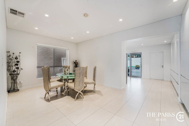 Photo - 87 Throsby Street, Fairfield Heights NSW 2165 - Image 3