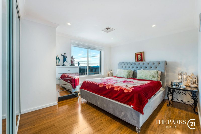 Photo - 87 Throsby Street, Fairfield Heights NSW 2165 - Image 7