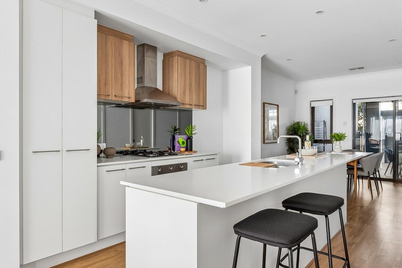 Photo - 87 Troubridge Drive, West Lakes SA 5021 - Image 3