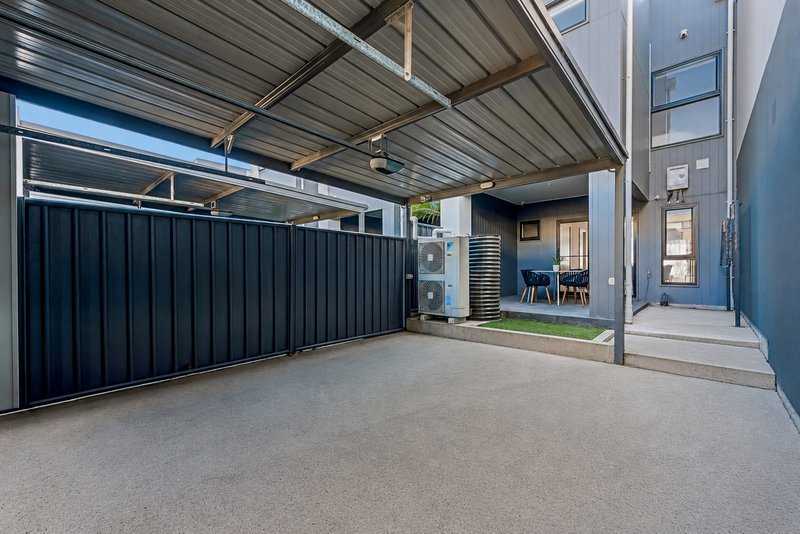 Photo - 87 Troubridge Drive, West Lakes SA 5021 - Image 11