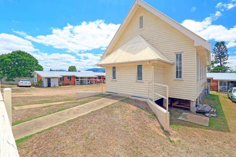 Photo - 87 Upper Dawson Road, Allenstown QLD 4700 - Image 2