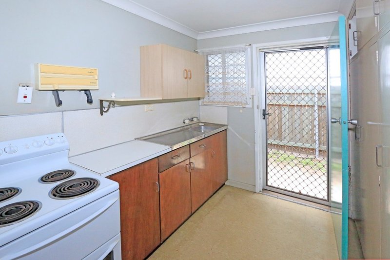 Photo - 87 Upper Dawson Road, Allenstown QLD 4700 - Image 11