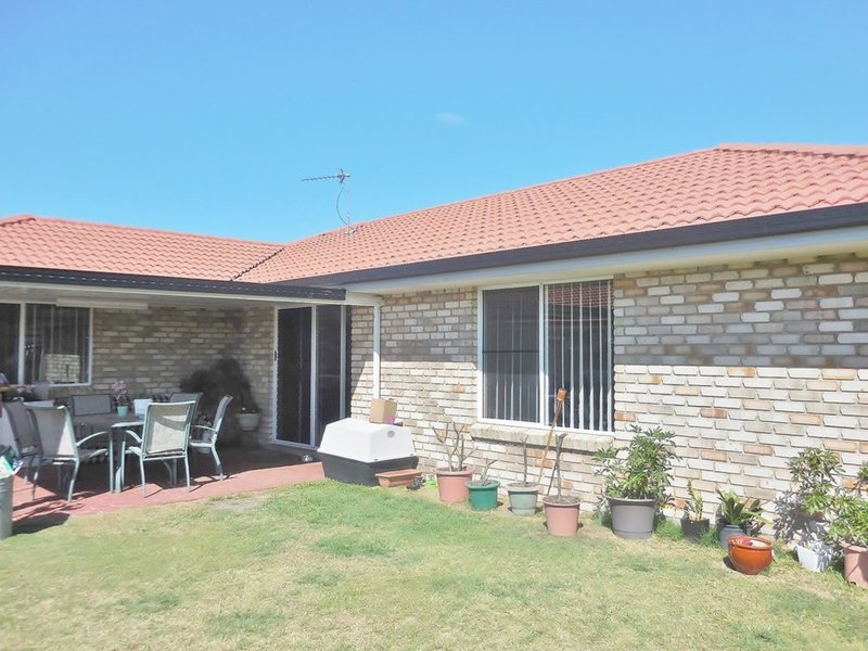 Photo - 87 Wattle Street, Point Vernon QLD 4655 - Image 18