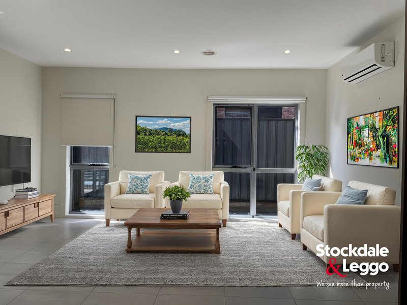 Photo - 87 Wattletree Street, Craigieburn VIC 3064 - Image 2