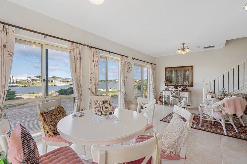 Photo - 87 Wentworth Parade, Hindmarsh Island SA 5214 - Image 13