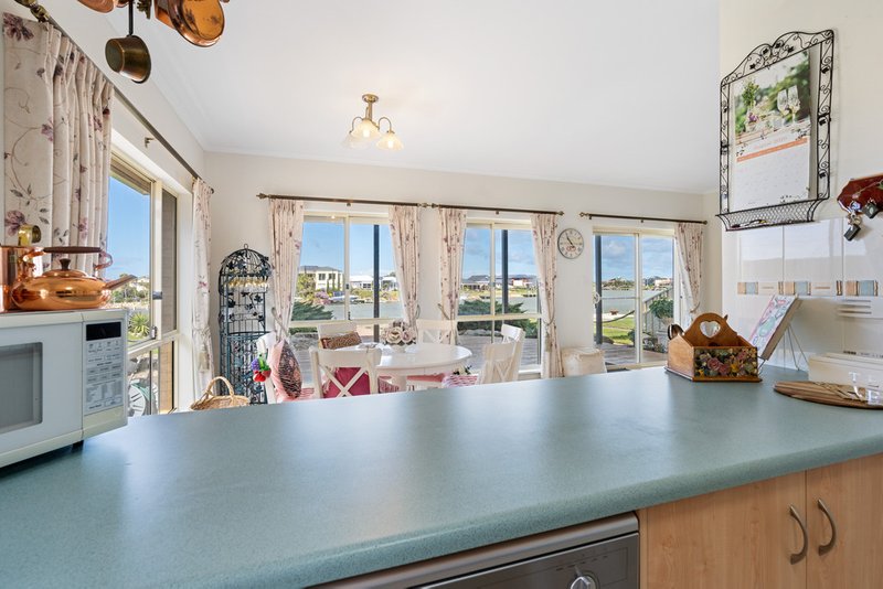 Photo - 87 Wentworth Parade, Hindmarsh Island SA 5214 - Image 16