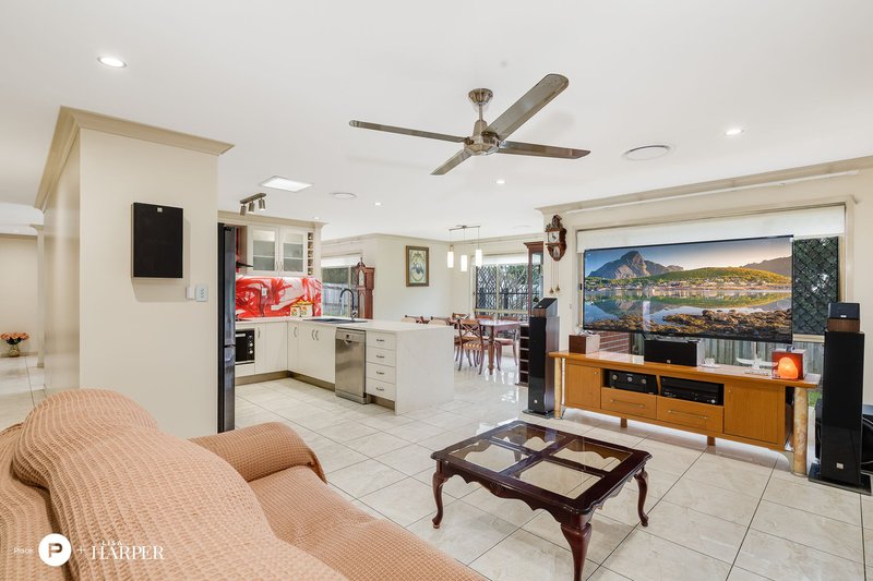 Photo - 87 Williams Street, Wakerley QLD 4154 - Image 8