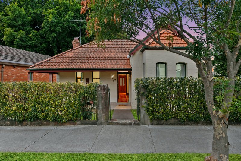 87 Windsor Road, Dulwich Hill NSW 2203