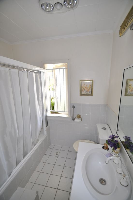 Photo - 87 Wishart Road, Upper Mount Gravatt QLD 4122 - Image 6