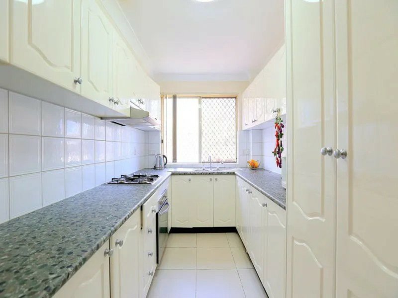 Photo - 8/71-73 Cairds Avenue, Bankstown NSW 2200 - Image 2