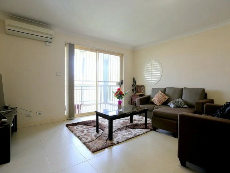 Photo - 8/71-73 Cairds Avenue, Bankstown NSW 2200 - Image 3