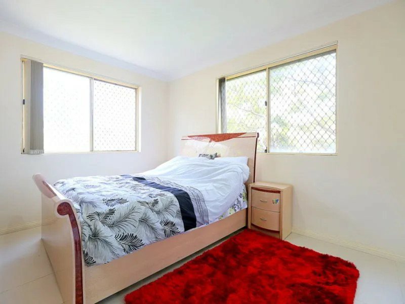 Photo - 8/71-73 Cairds Avenue, Bankstown NSW 2200 - Image 5