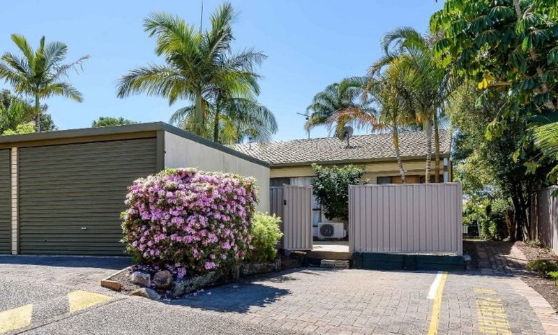 8/71 Olsen Avenue, Labrador QLD 4215