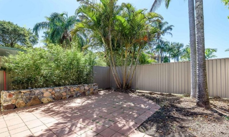 Photo - 8/71 Olsen Avenue, Labrador QLD 4215 - Image 10