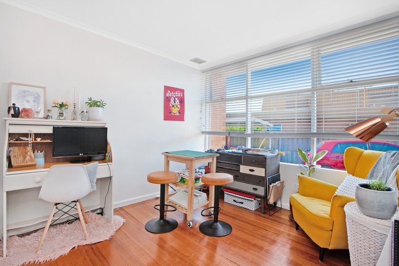 Photo - 8/71 Pine Street, Reservoir VIC 3073 - Image 5