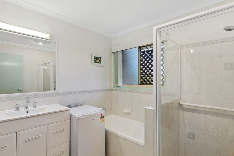 Photo - 8/72 Miller Street, Urangan QLD 4655 - Image 10