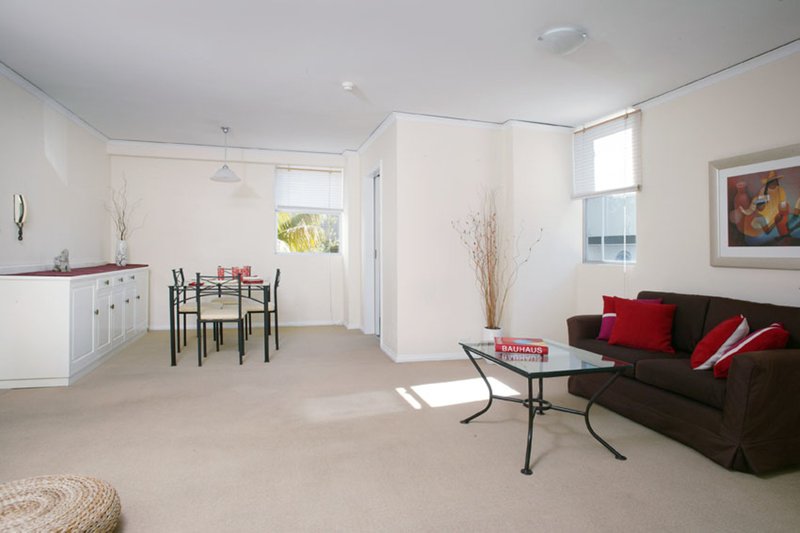 Photo - 8/74 Murdoch Street, Cremorne NSW 2090 - Image 4