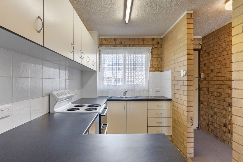 Photo - 8/75 Harold Street, Holland Park QLD 4121 - Image 6