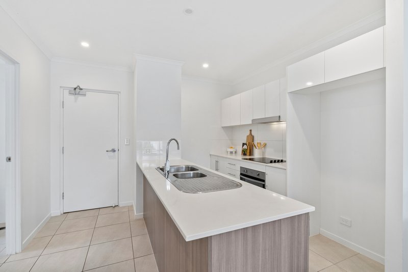 Photo - 8/75 Waverley Street, Annerley QLD 4103 - Image 5