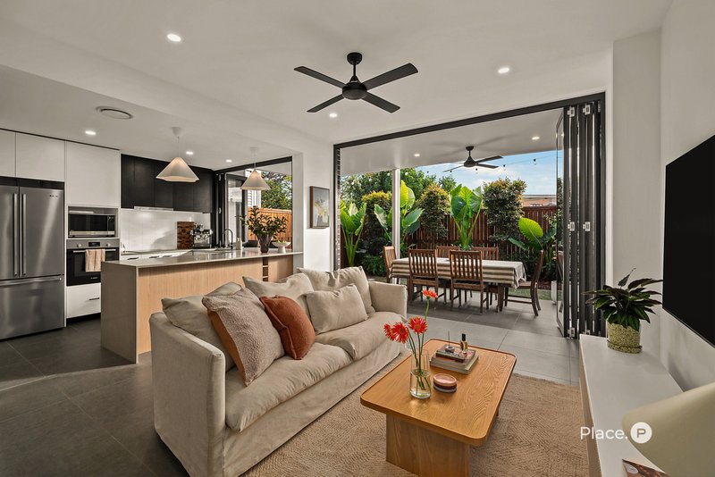 Photo - 8/79 Leitchs Road South, Albany Creek QLD 4035 - Image 4
