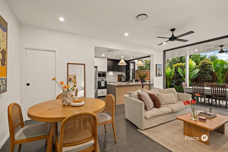 Photo - 8/79 Leitchs Road South, Albany Creek QLD 4035 - Image 9
