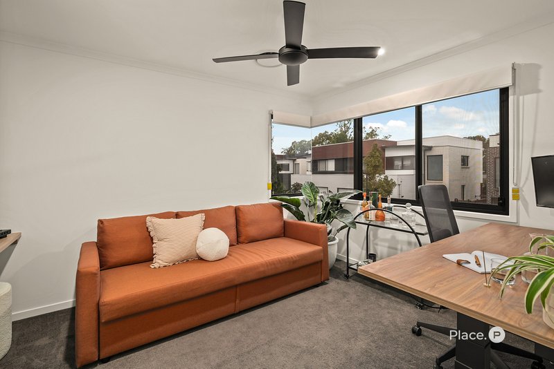 Photo - 8/79 Leitchs Road South, Albany Creek QLD 4035 - Image 15