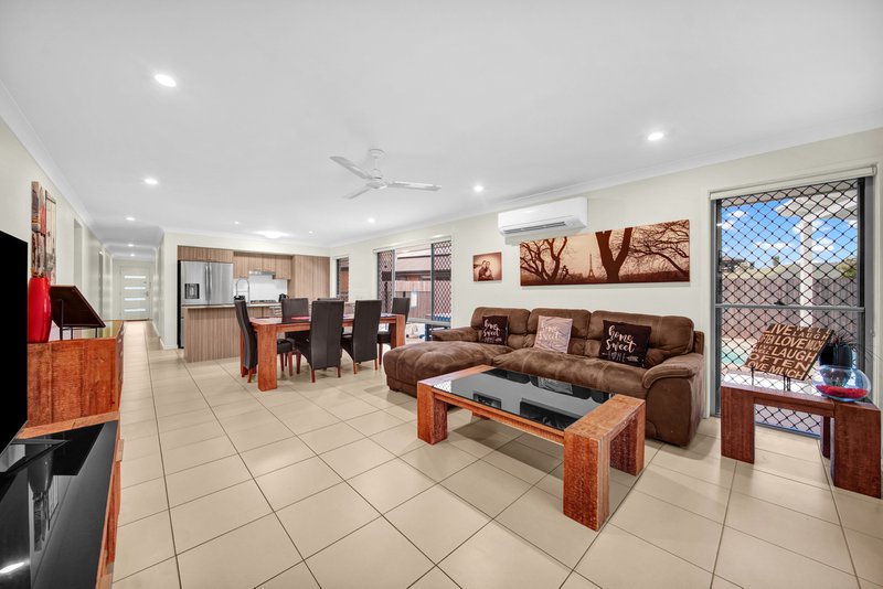 Photo - 87A Brookside Circuit, Ormeau QLD 4208 - Image 8