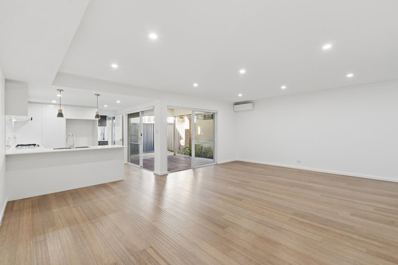 Photo - 87C Burniston Street, Scarborough WA 6019 - Image 4