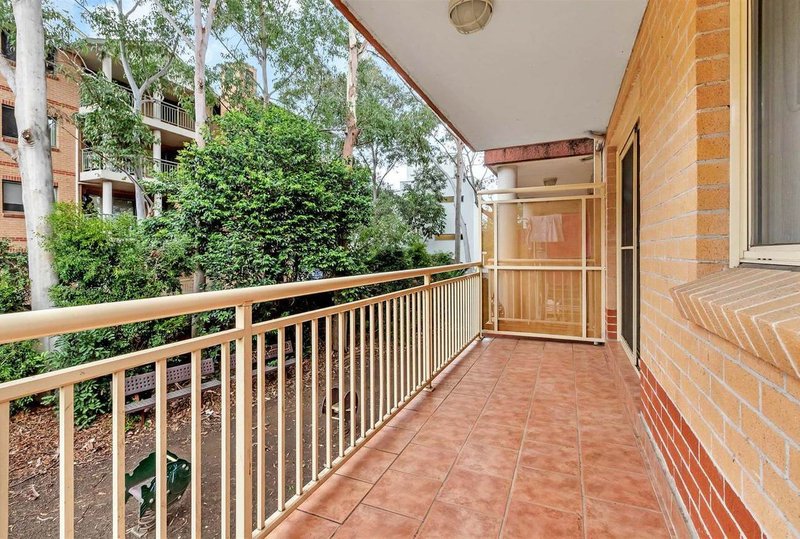 Photo - 8/8-10 Fifth Avenue, Blacktown NSW 2148 - Image 8