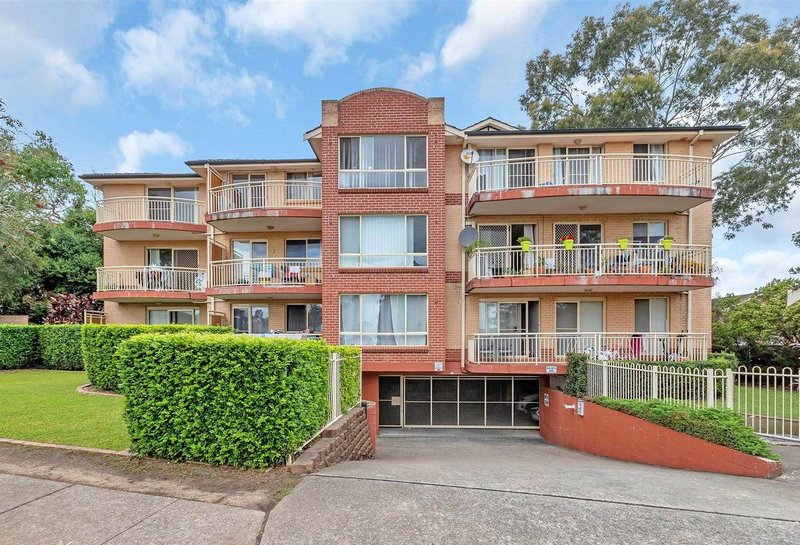 Photo - 8/8-10 Fifth Avenue, Blacktown NSW 2148 - Image 9