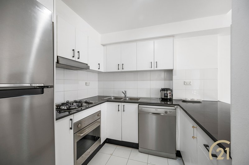 Photo - 8/8-10 Lachlan Street, Liverpool NSW 2170 - Image 3