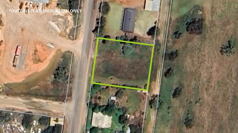 Photo - 88-90 Cowper Street, Hillston NSW 2675 - Image 1