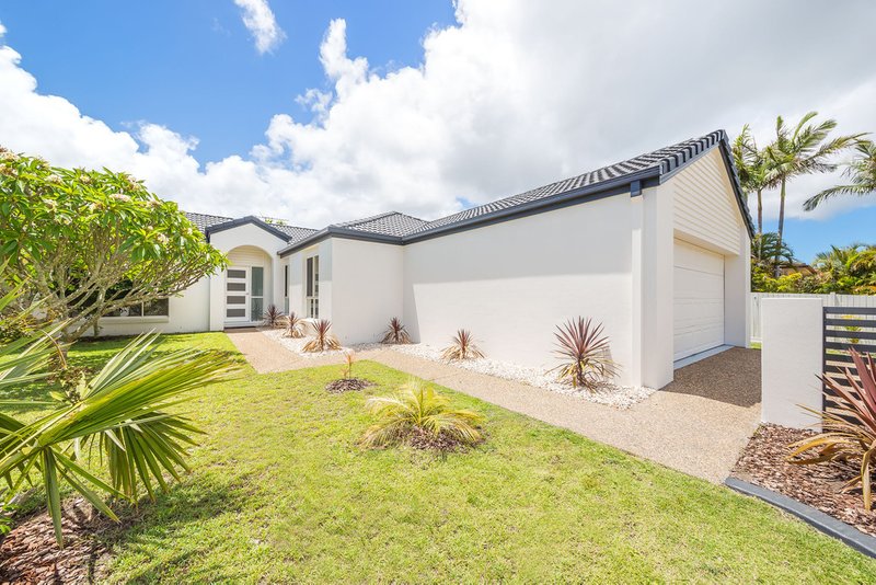 88 Avon Avenue, Banksia Beach QLD 4507