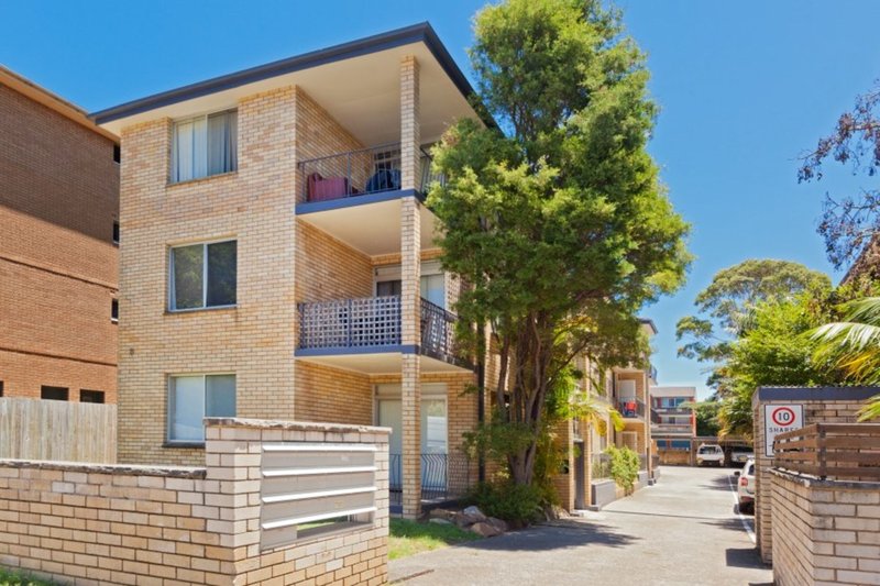 Photo - 8/8 Avon Road, Dee Why NSW 2099 - Image 5