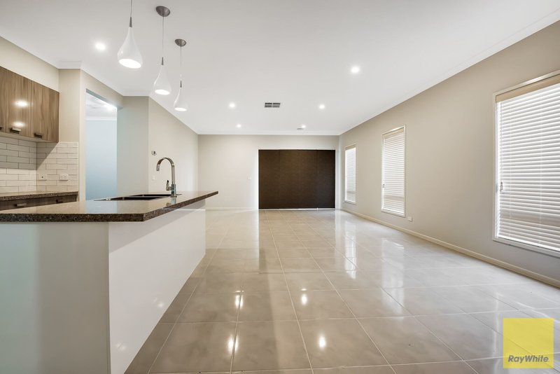 Photo - 88 Bandicoot Loop, Tarneit VIC 3029 - Image 7