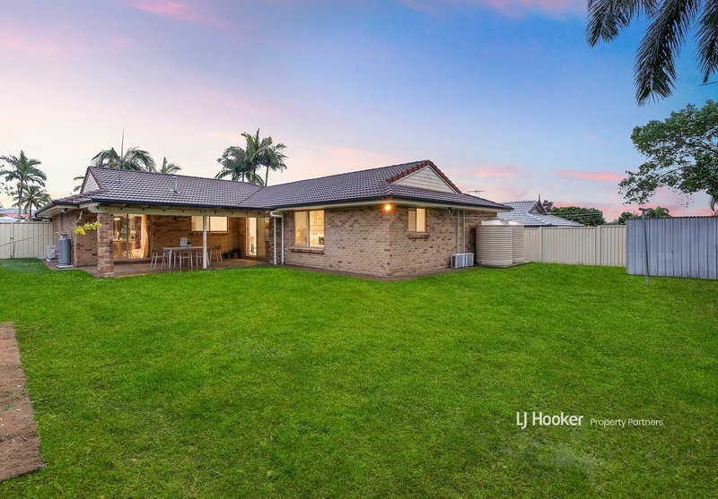 Photo - 88 Bannockburn Crescent, Parkinson QLD 4115 - Image 24