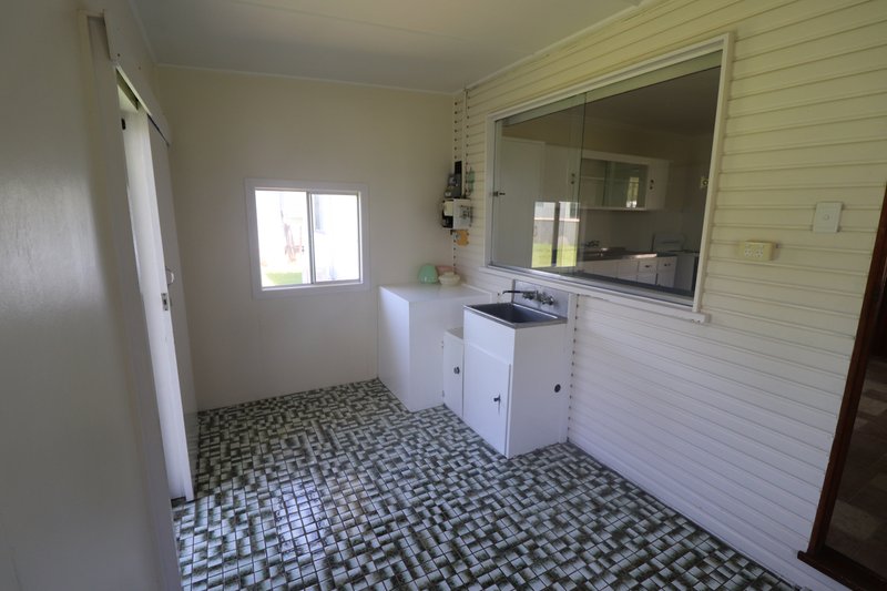 Photo - 88 Beach Road, Ayr QLD 4807 - Image 11