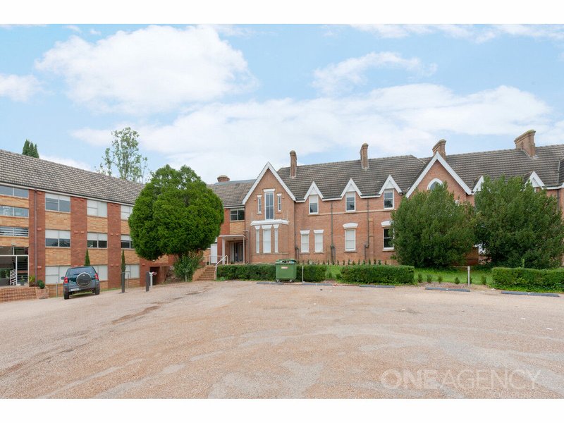 Photo - 8/8 Ben Street, Goulburn NSW 2580 - Image 3