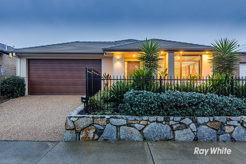 88 Bradford Drive, Cranbourne East VIC 3977