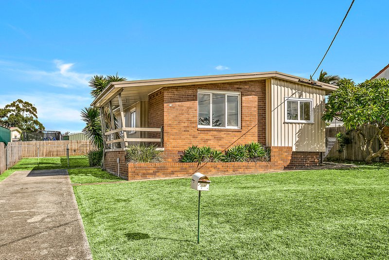 88 Bradman Avenue, Warilla NSW 2528