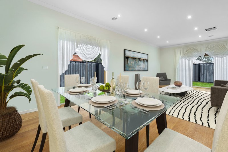 Photo - 88 Bridgehaven Drive, Craigieburn VIC 3064 - Image 2