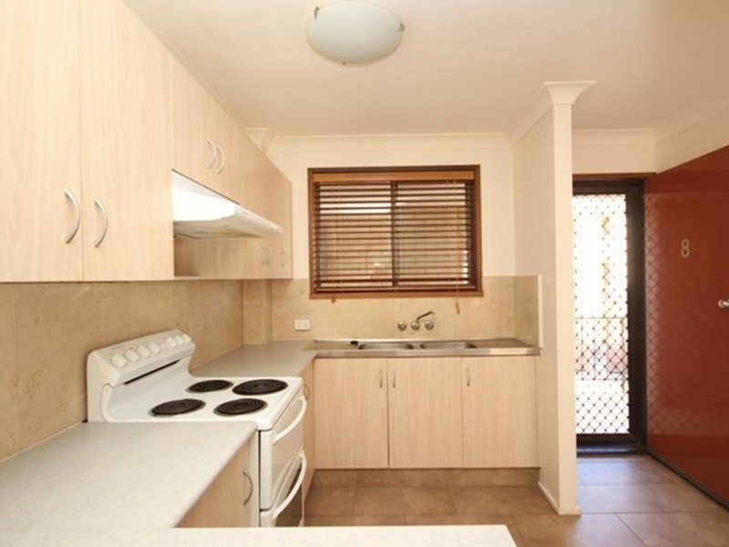 Photo - 8/8 Buchan Avenue, Tweed Heads NSW 2485 - Image 2