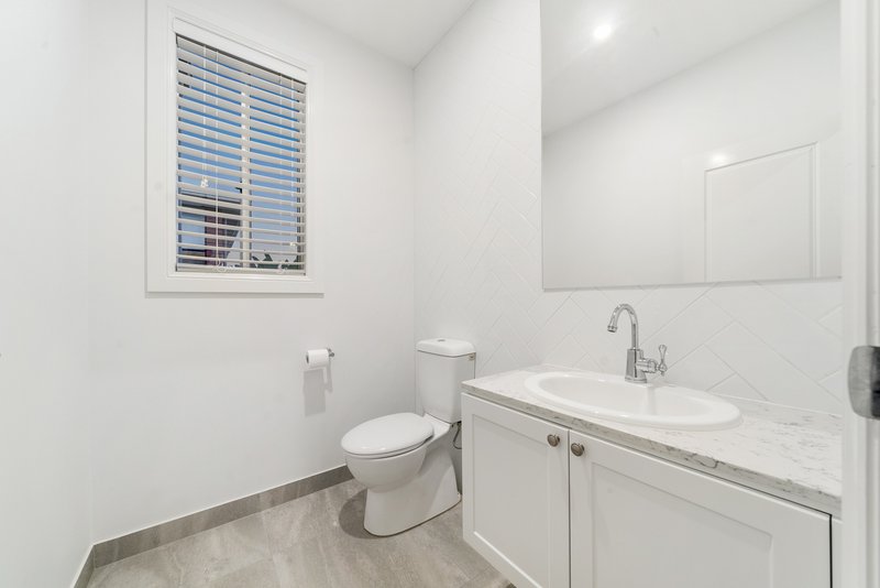 Photo - 88 Chelsea Crescent, Bridgeman Downs QLD 4035 - Image 24