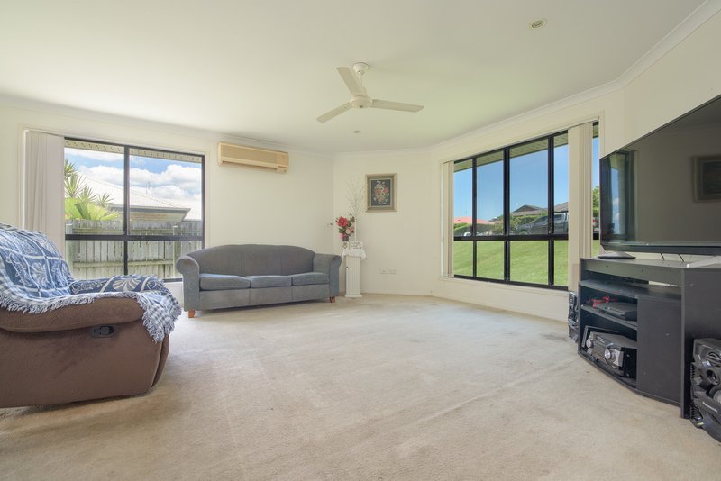 Photo - 88 Col Brown Avenue, Clinton QLD 4680 - Image 2