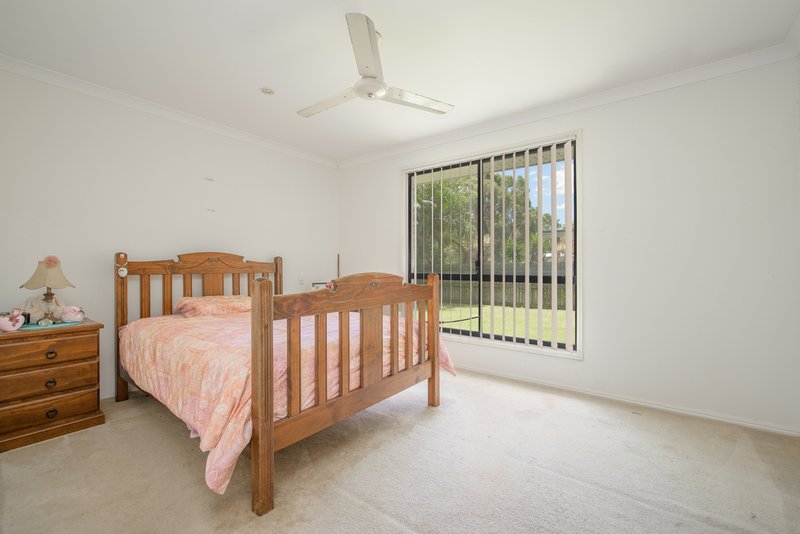 Photo - 88 Col Brown Avenue, Clinton QLD 4680 - Image 11