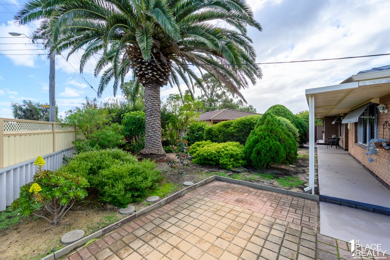 Photo - 88 Currie Street, Warnbro WA 6169 - Image 12